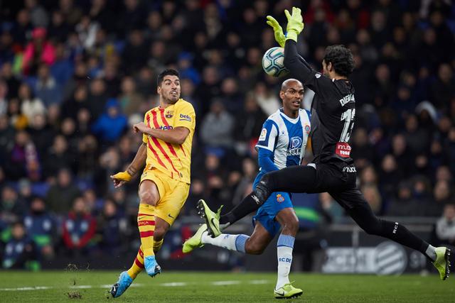 孙铭徽24+17广厦大胜天津 深圳力克福建3连胜