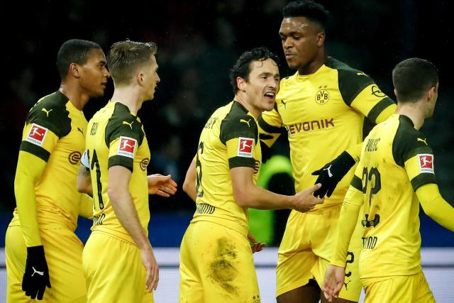 骑士11连胜终结雷霆15连胜 开拓者大胜鹈鹕